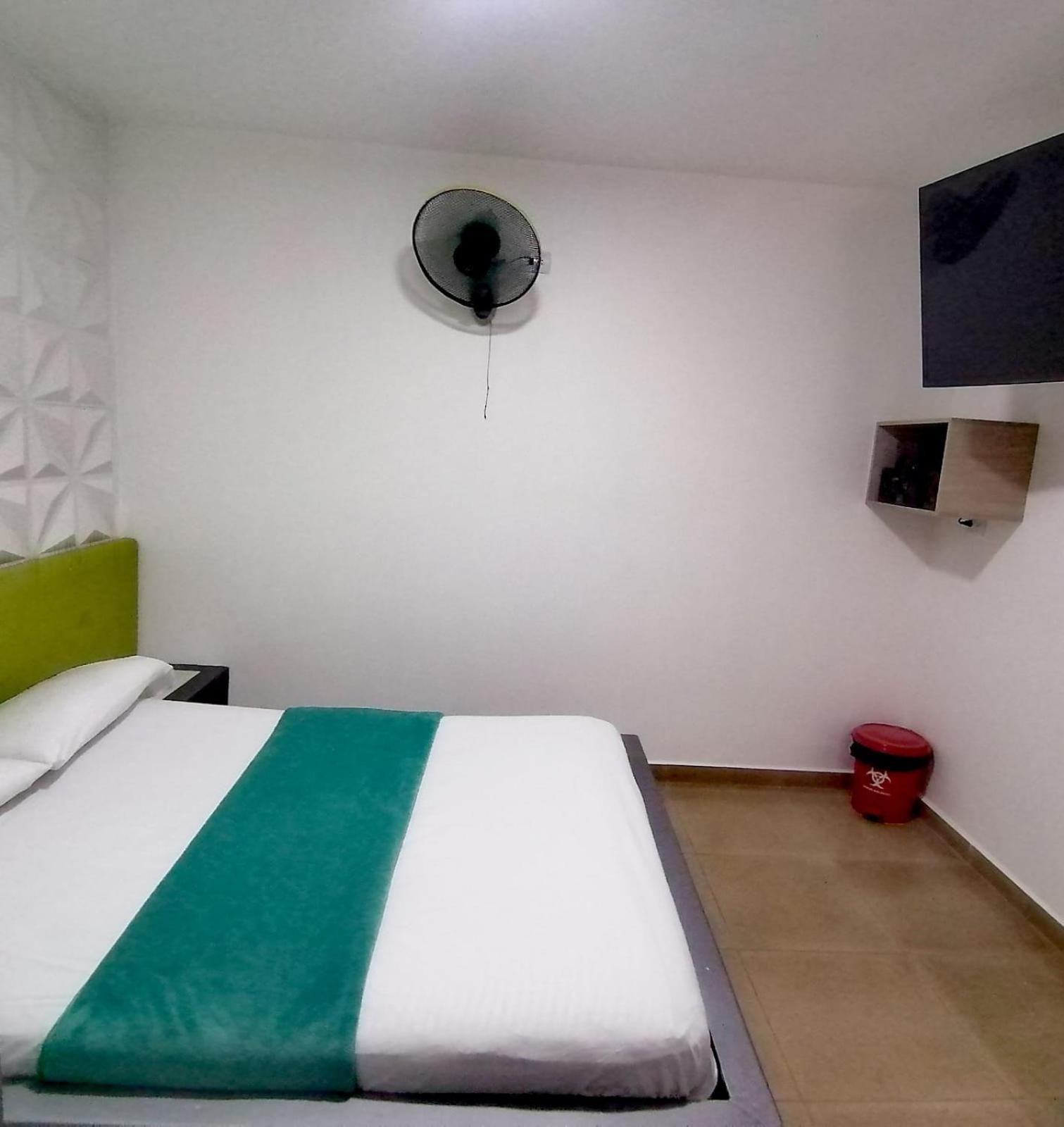 Deluxe Double Room with Bath,1509949798:JPEG