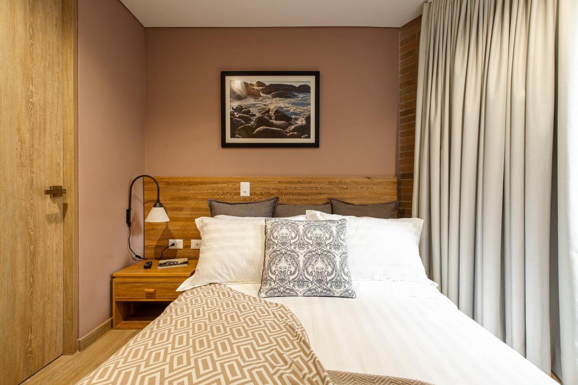Three-Bedroom Deluxe Apartment