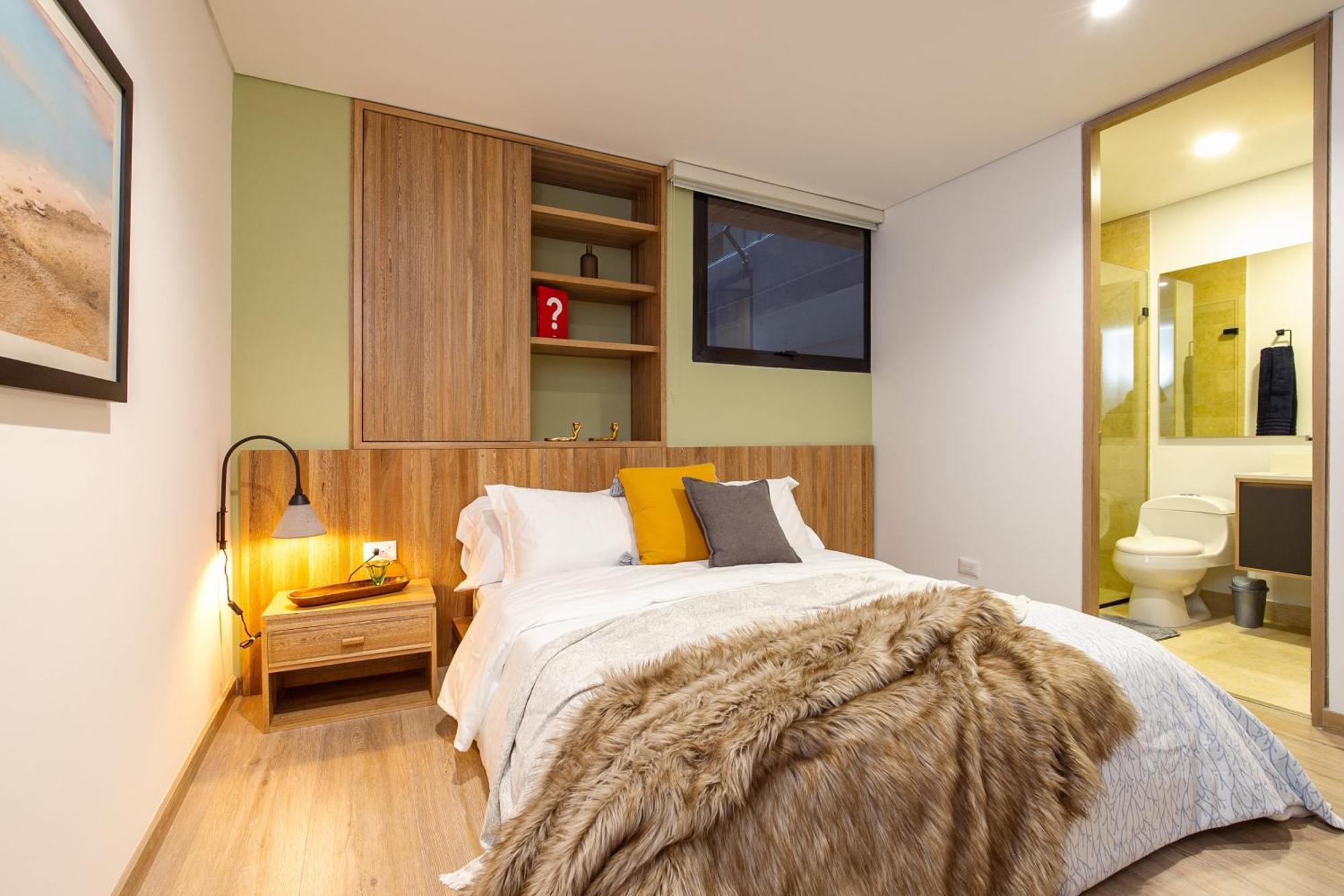 Three-Bedroom Deluxe Apartment