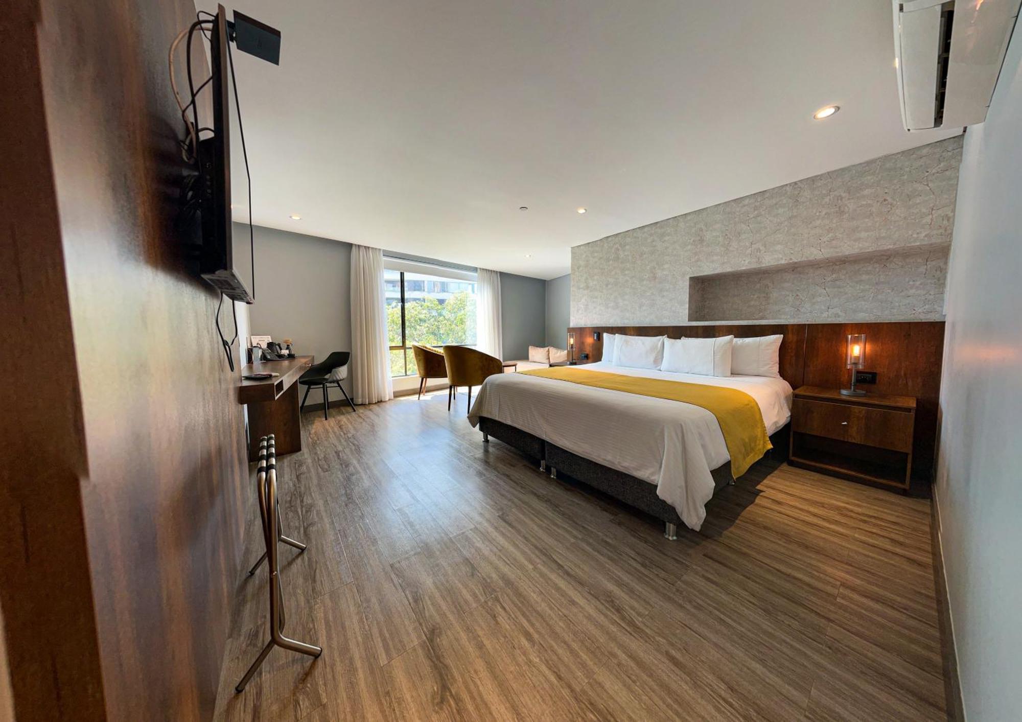 Junior Suite,1650012826:JPEG