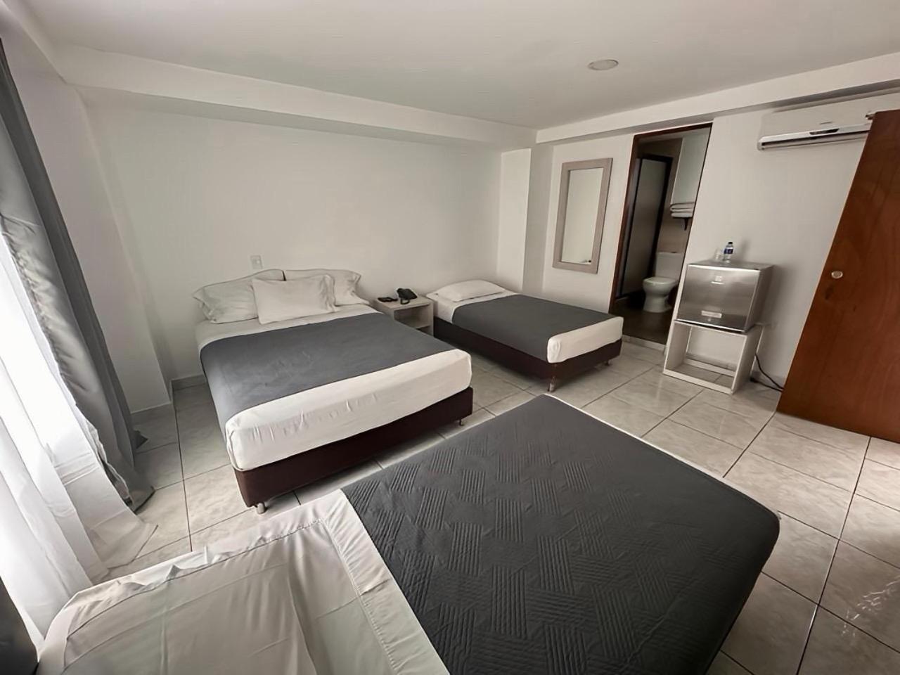 Standard Quadruple Room