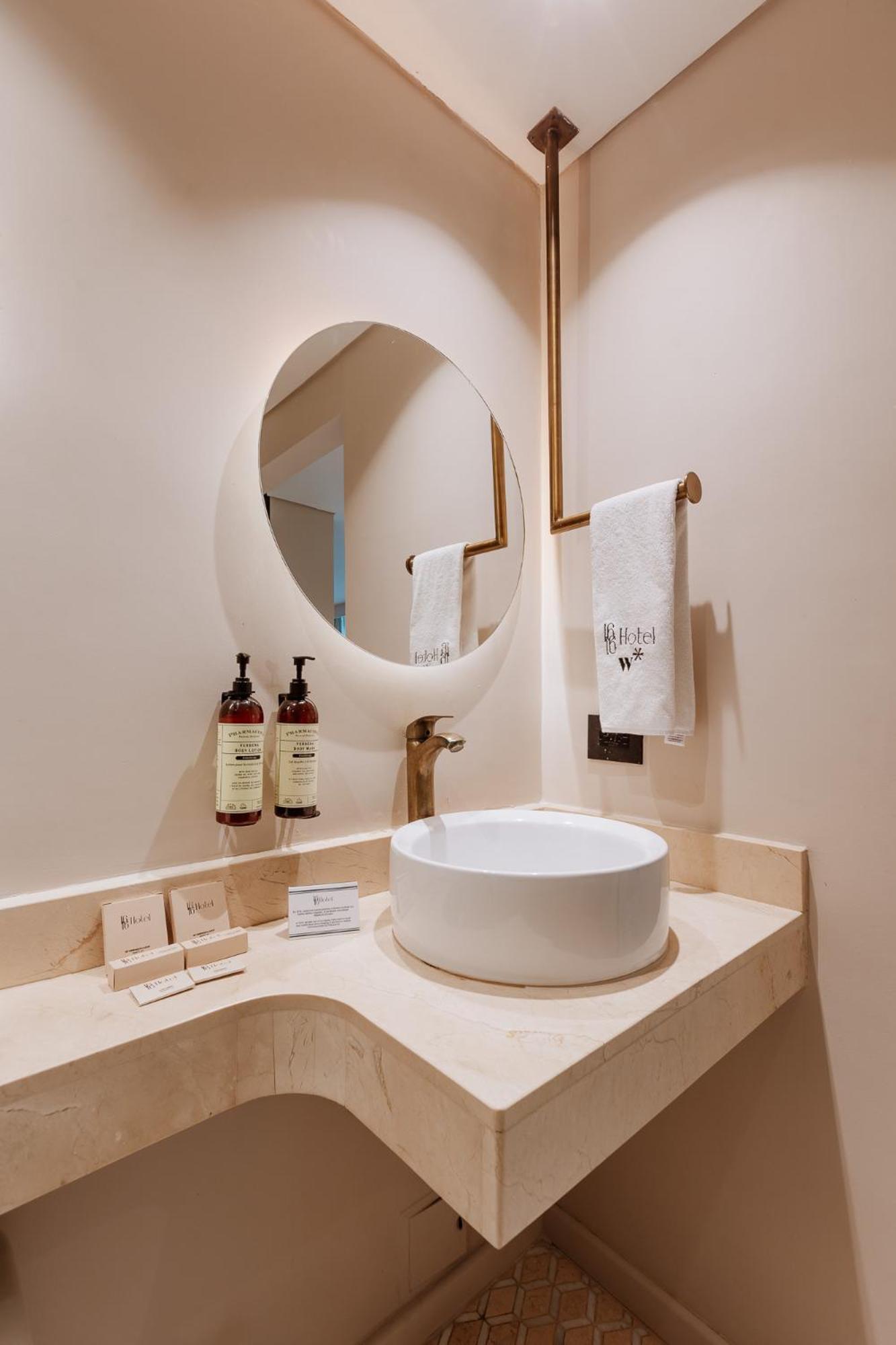 Superior Double Room with Two Double Beds with Bathtub