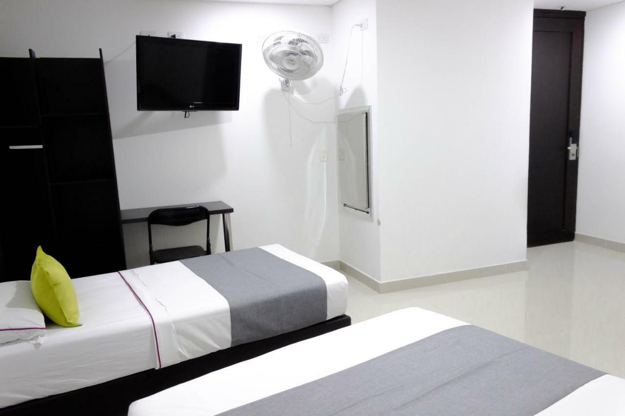Budget Twin Room,910992070:JPEG