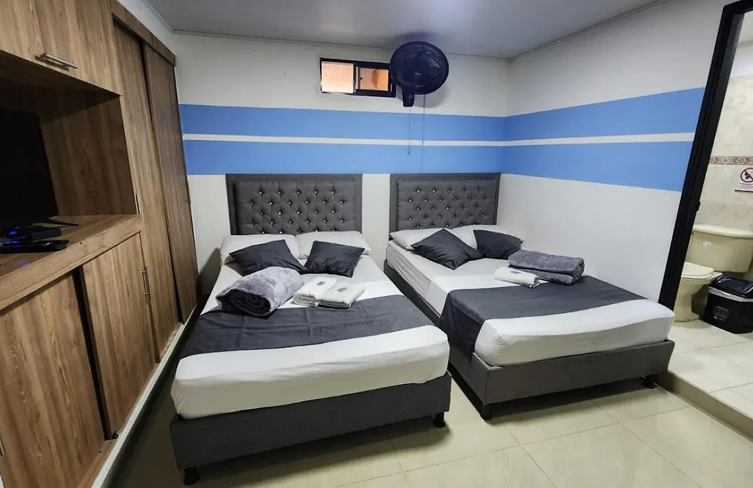 Aparta Hotel la 80 Estadio-1