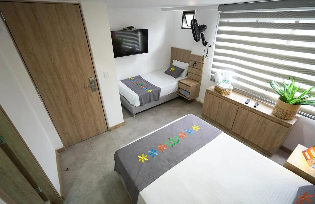Hotel Medallo City-1