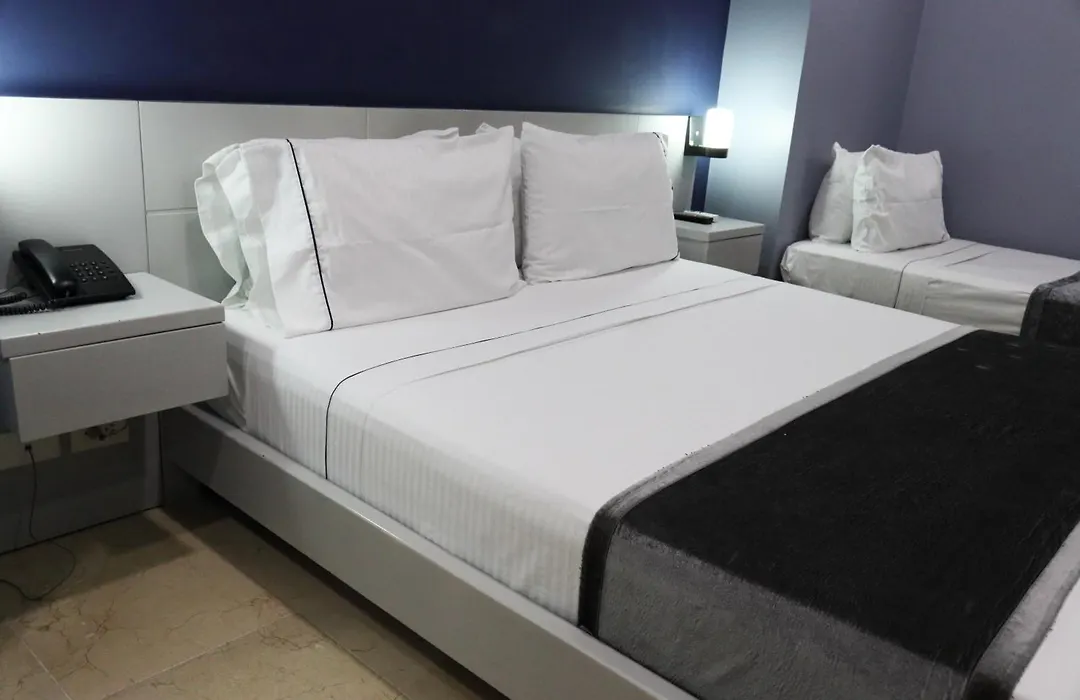 Hotel Lleras 10-1