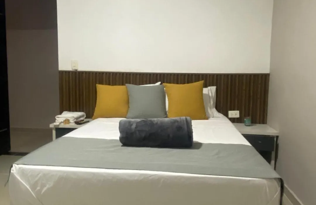 hotel la 70 gold-1