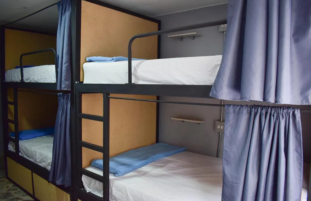 Almanik Viajero Hostel-1