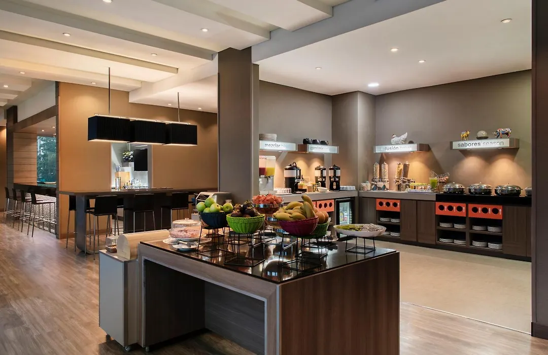 Hampton By Hilton Medellin-1