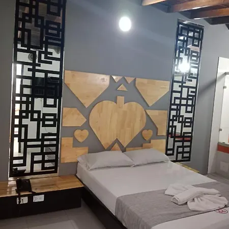 Hotel Lax 66-2