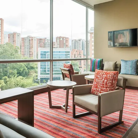 Hampton By Hilton Medellin-2