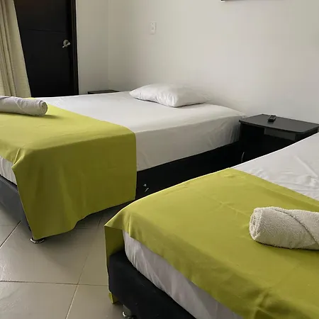 APARTAESTUDIOS Laureles Medellín-3
