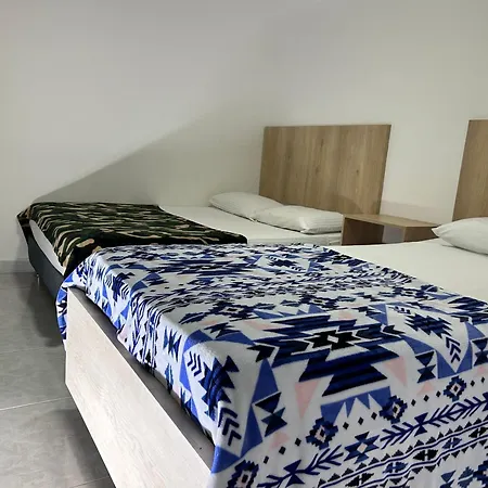 Hotel Urbano 70-2