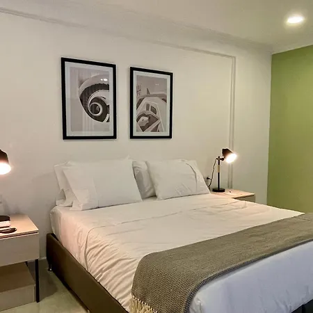 Apartments With Jacuzzi In El Poblado By Wynwood House-3