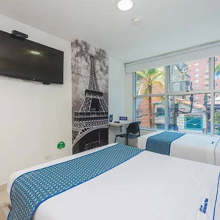 Hotel Laureles Plaza-2