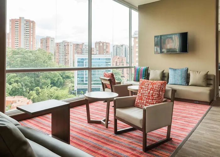 Hoteles en MedellinHampton By Hilton