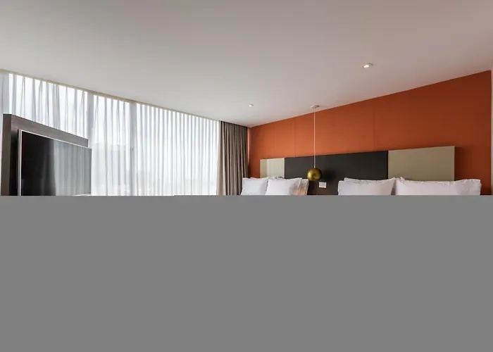 Hotel Holiday Inn Express & Suites Medellin By Ihg