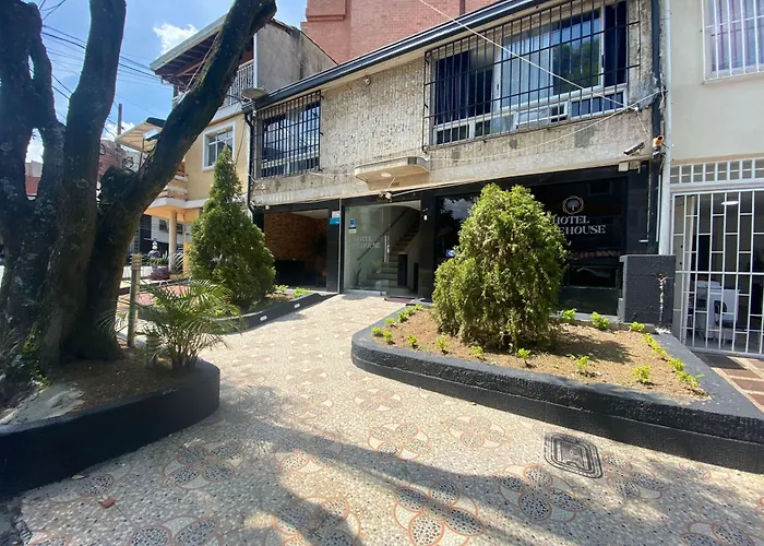 Hotel Tree House Medellín