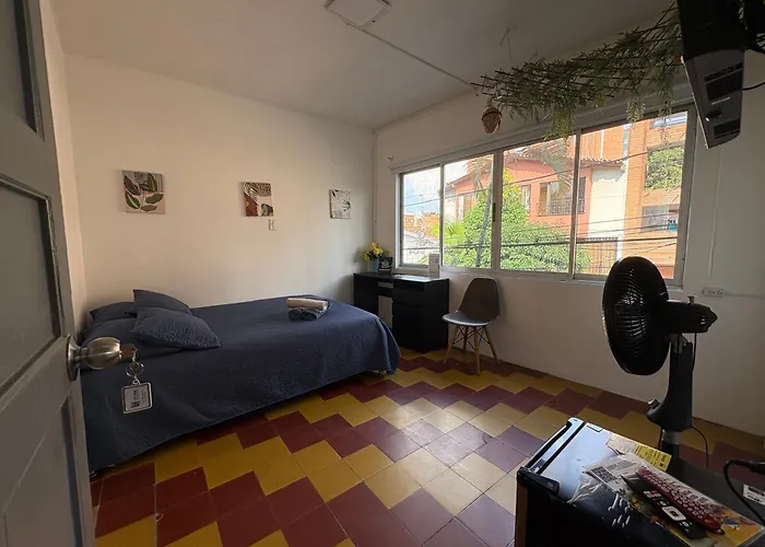 Coliving Casa encanto, Apartamento - Habitaciones, Laureles-América Medellín