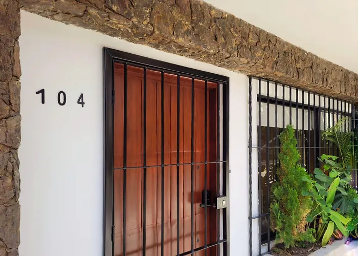 Apartments With Jacuzzi In El Poblado By Wynwood House Medellín