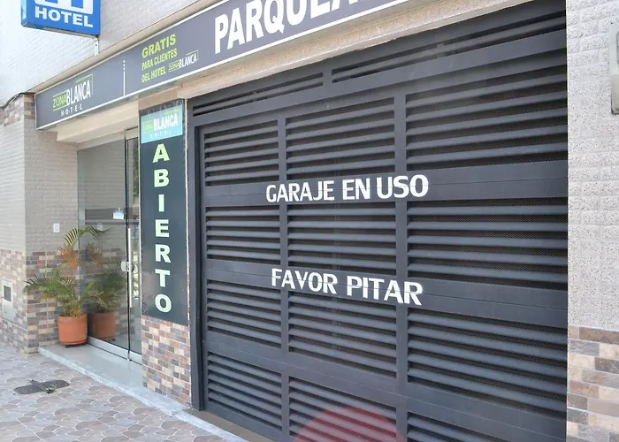 Hotel Zona Blanca